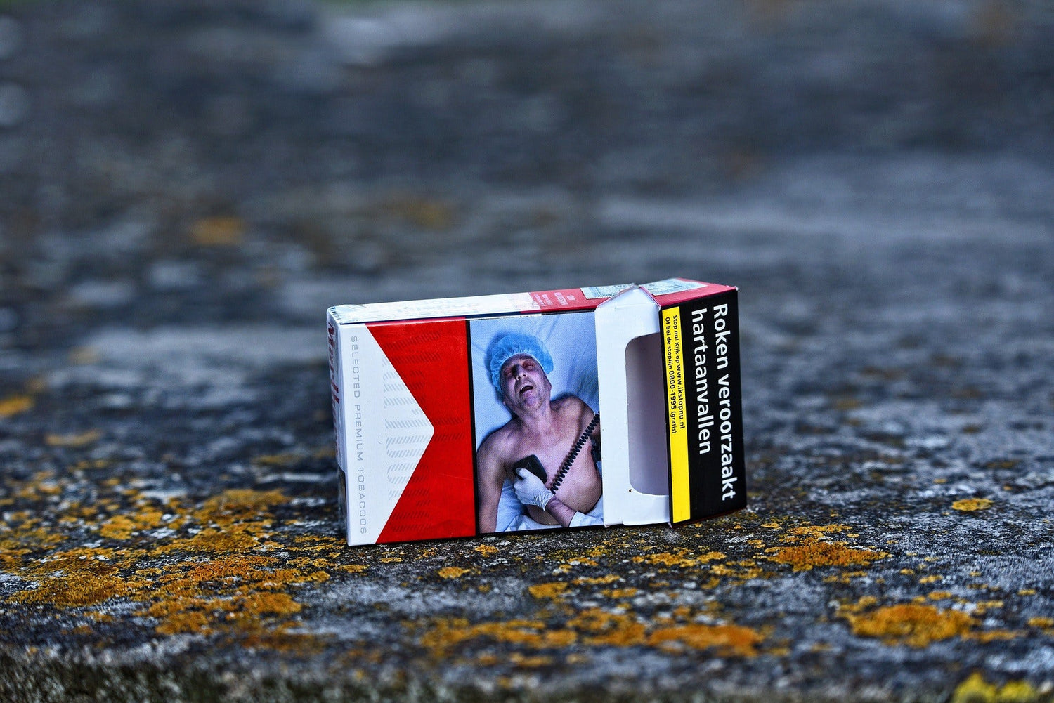 Why is the US Ignoring Plain Cigarette Packaging?